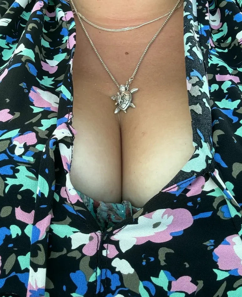 Bethan, 35