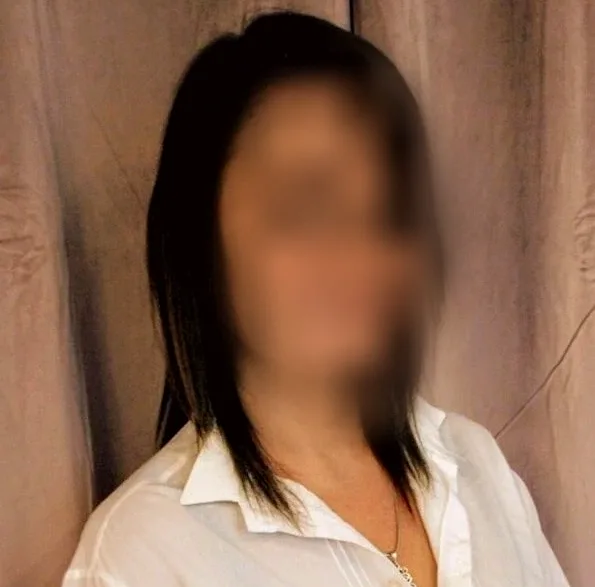 Emily, 32