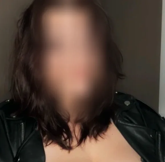 Grace, 25