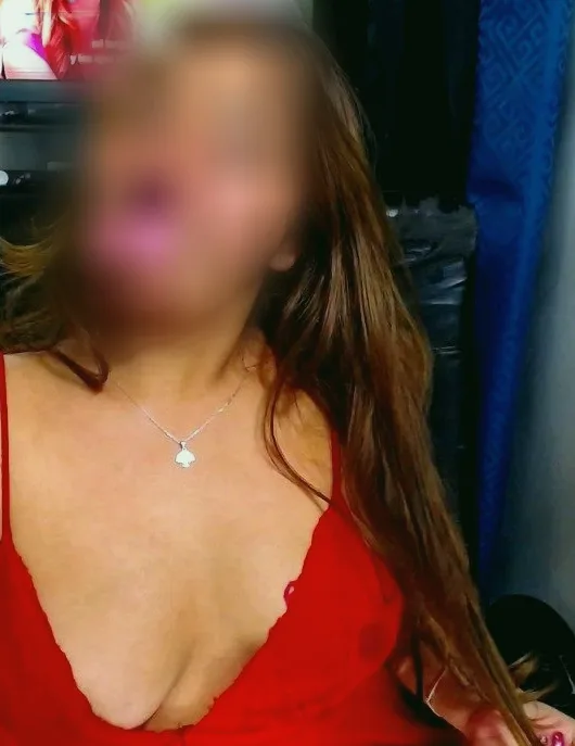 Naomi, 27