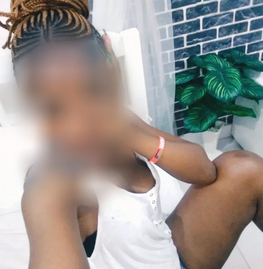 Salma, 32